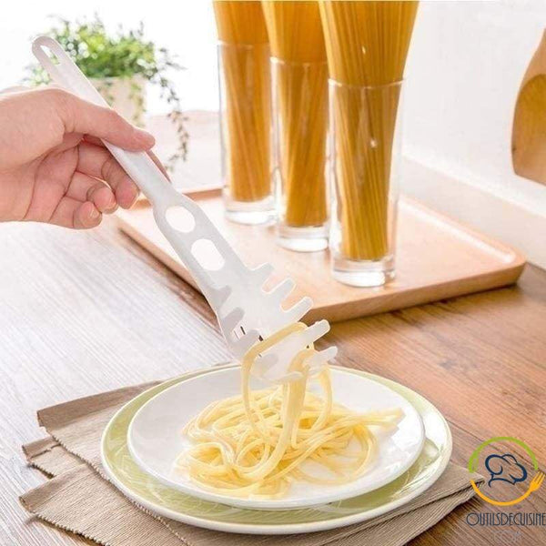 Spaghetti measuring spoon