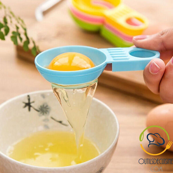 Egg Separator: Separate The Yolk From The White Very Easily